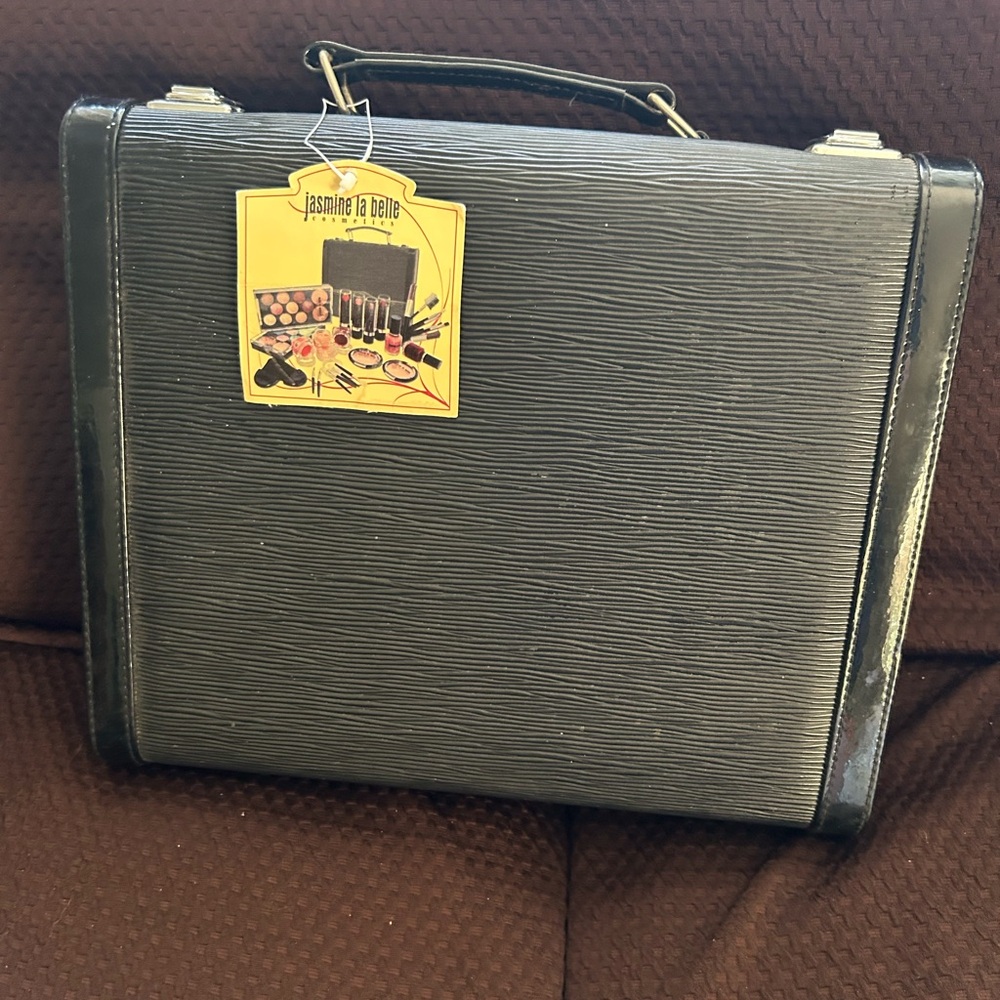 Jasmine la Belle Cosmetic Case